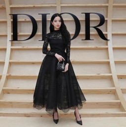 Vì sao Jisoo Blackpink được xưng danh "Công chúa Dior"